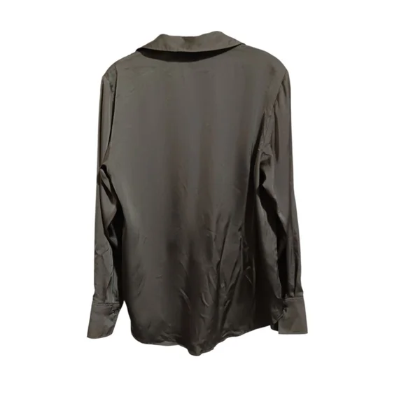 H&M Silky Feel Olive Green Button Front Blouse with Button Cuffs in Olive Green - Picture 5 of 7